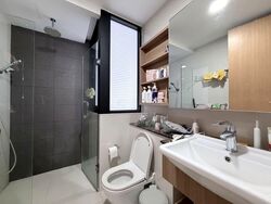 The Trilinq (D5), Condominium #556552281